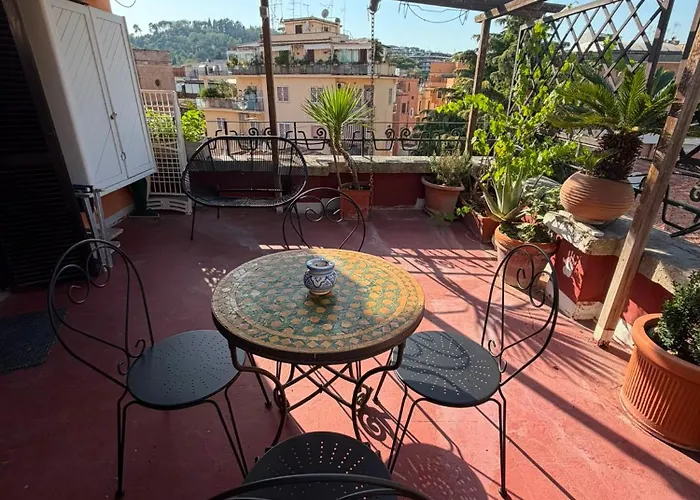 Ponte Milvio Rooftop Terrace Appartamento *